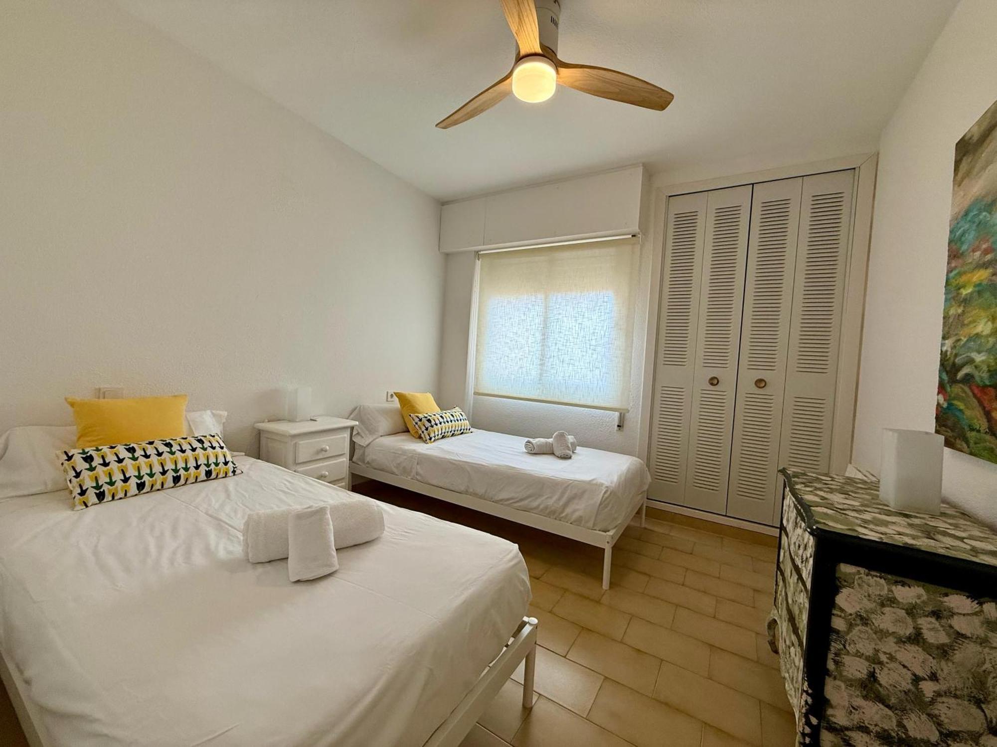 Apartamento Mistral Beach El Campello Luaran gambar