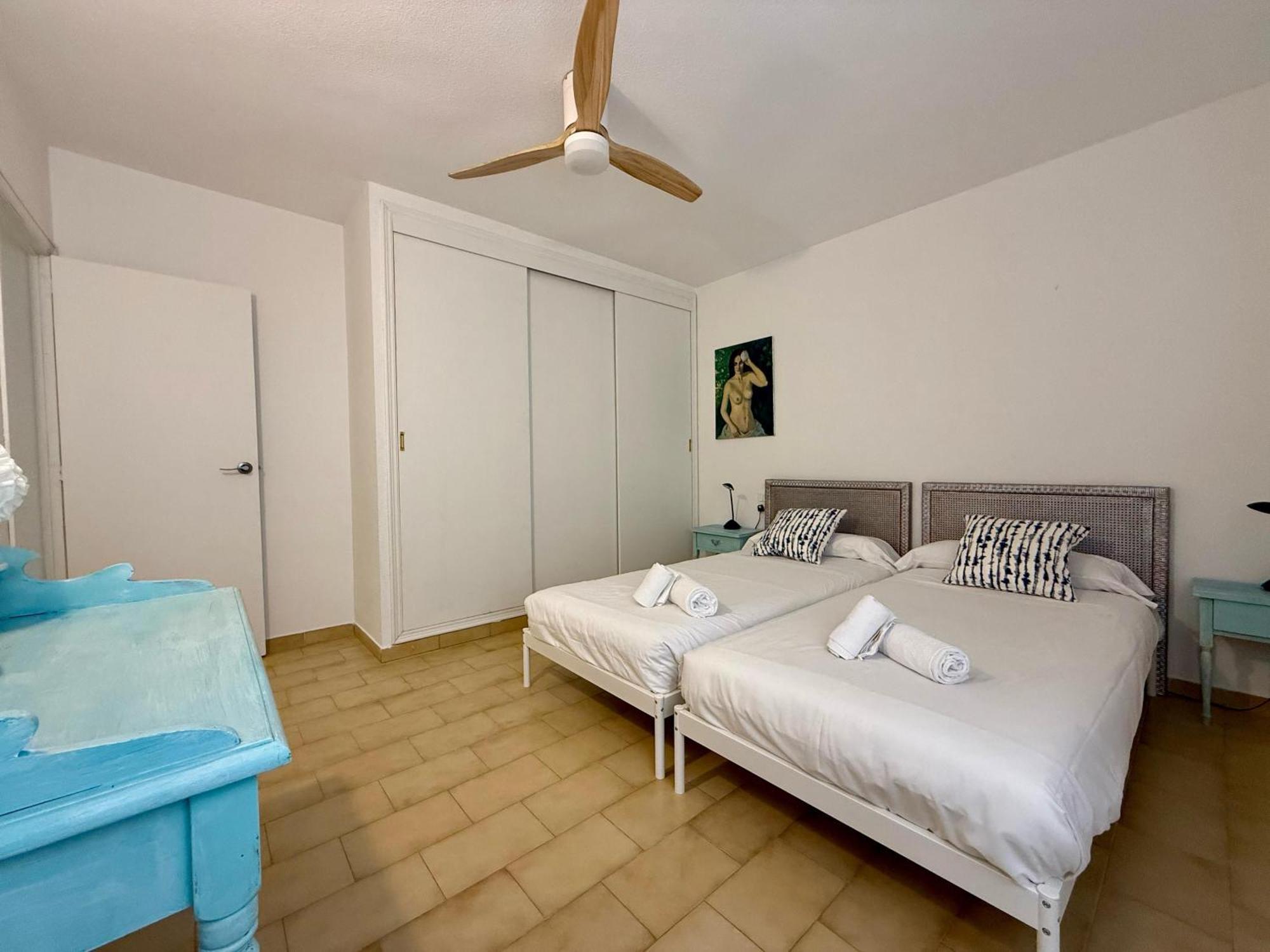 Apartamento Mistral Beach El Campello Luaran gambar